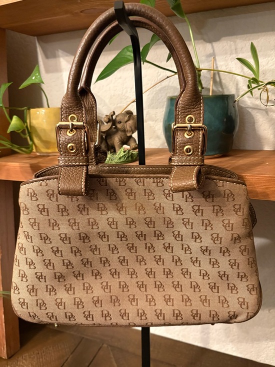 Dooney & Bourke Handbags - 🥰 Dooney & Bourke Tan Brown Monogram Satchel